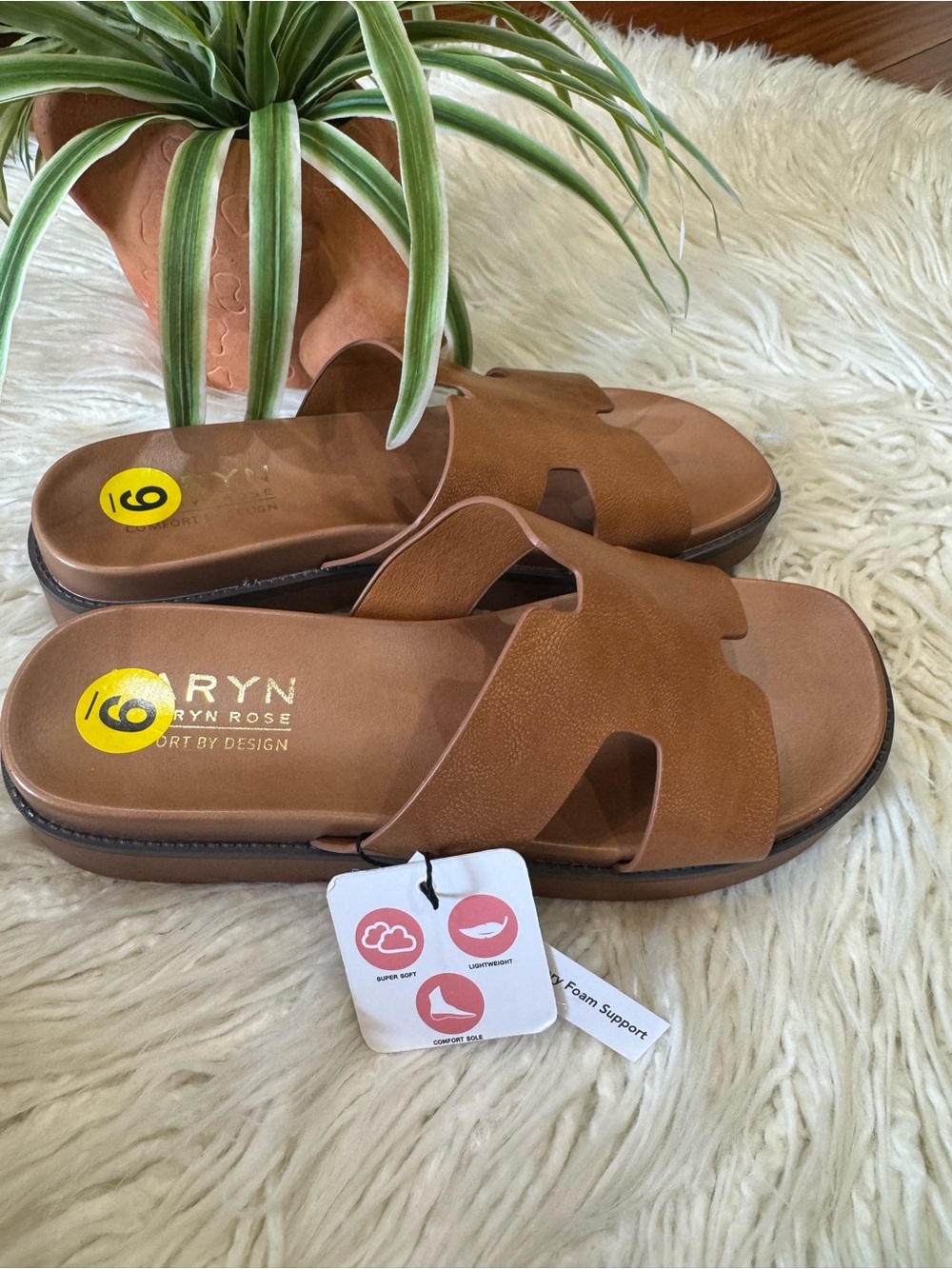 New🌿Taryn Rose Women's Brown Slide Sandals with Cutout Straps